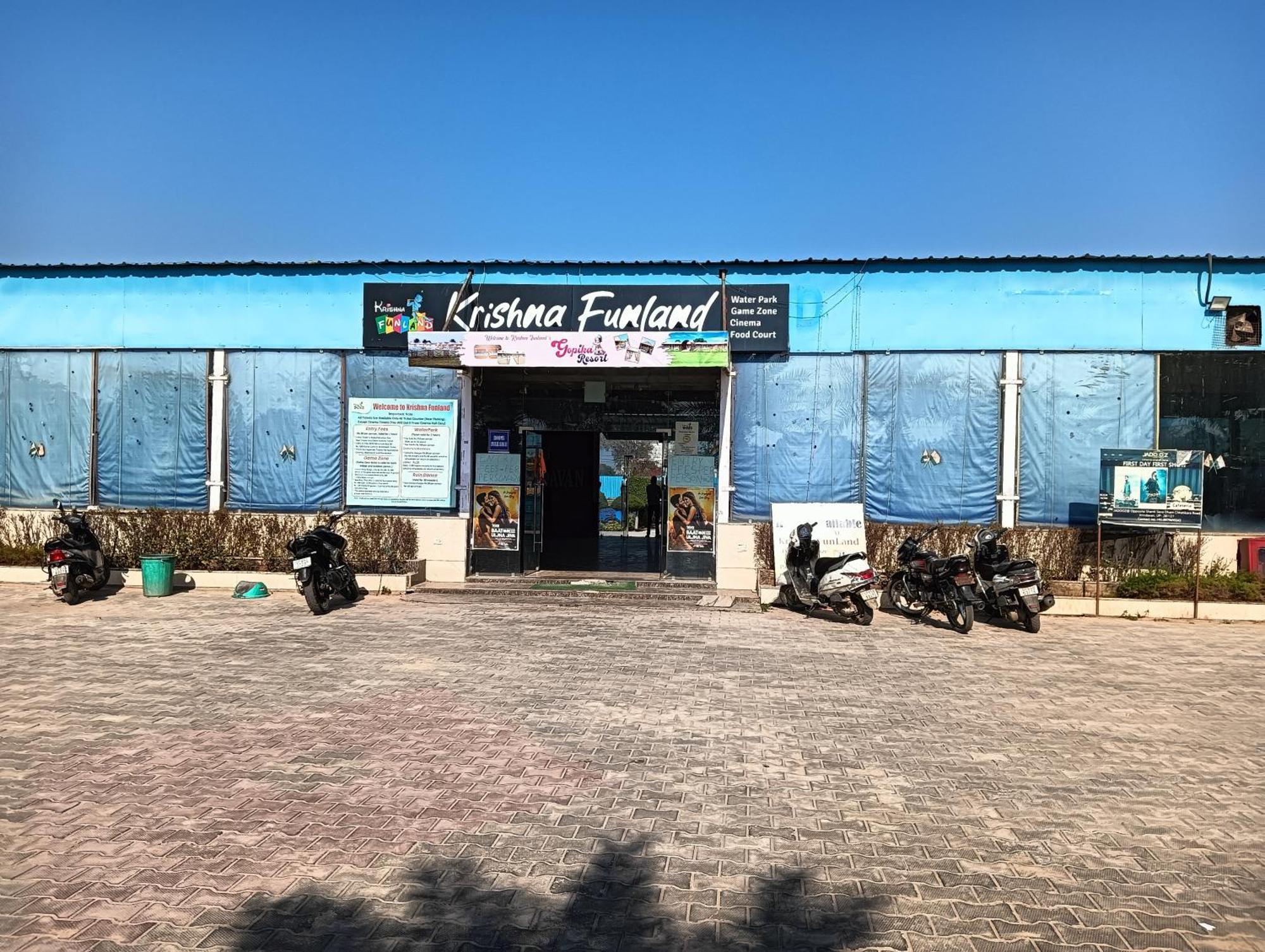 Krishna Fun Land Hotel Mathura Kültér fotó