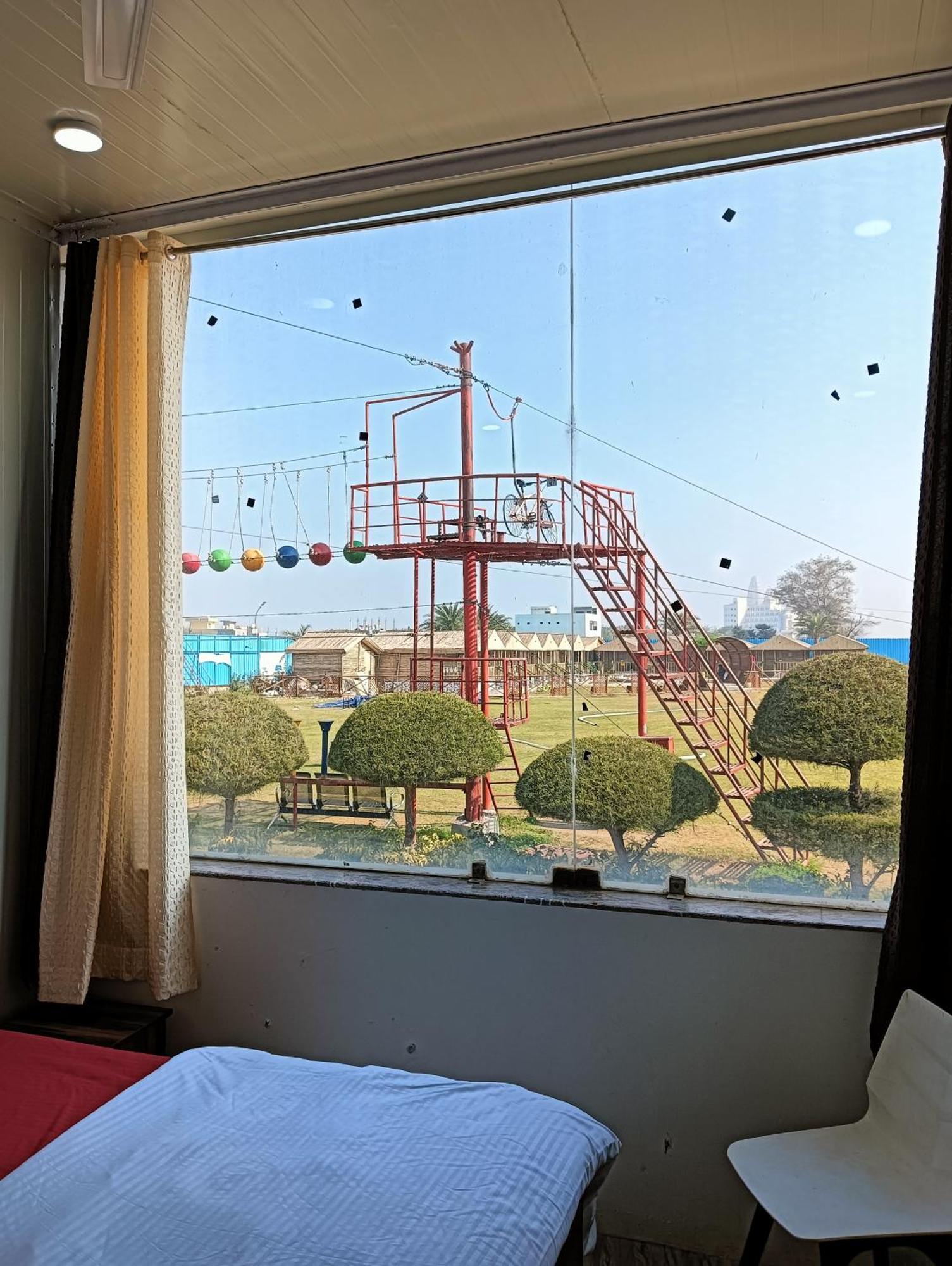 Krishna Fun Land Hotel Mathura Kültér fotó